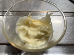 娘と一緒に作ったマヨネーズ