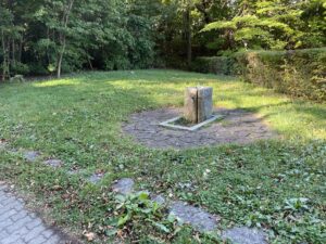 遺跡が発掘されたあたりは今はただの広場