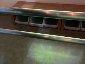 暴風体験時につかまるバー